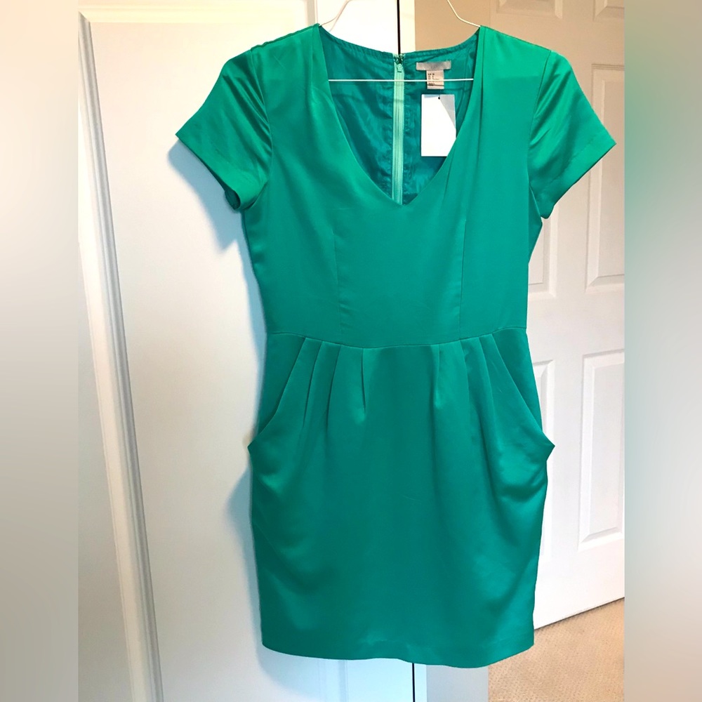 Satin style Green Party dress 6 S ruched pockets v neck